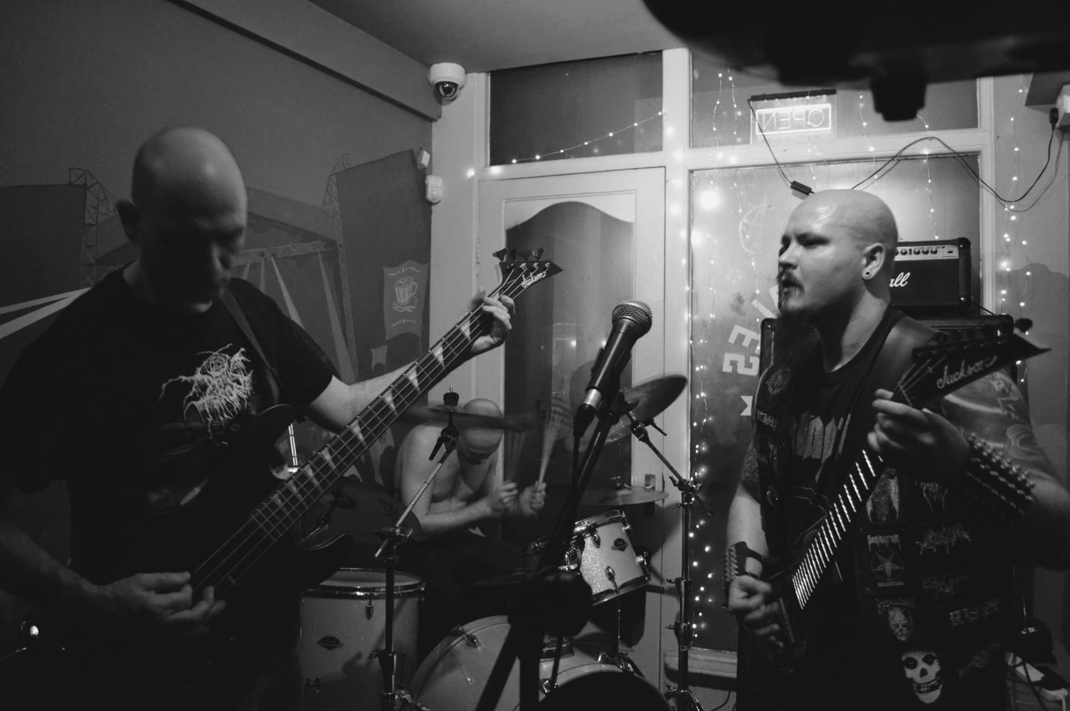 Grave Altar performing live